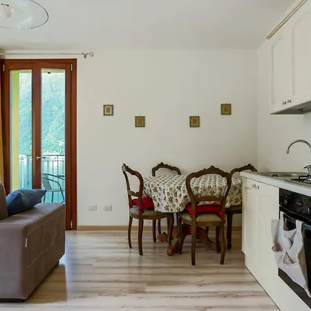 Balcone Dei Limoni Нессо